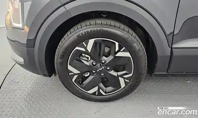 Kia Niro 2023 0.2 гидро в Москве № 2124180, миниатюра 5