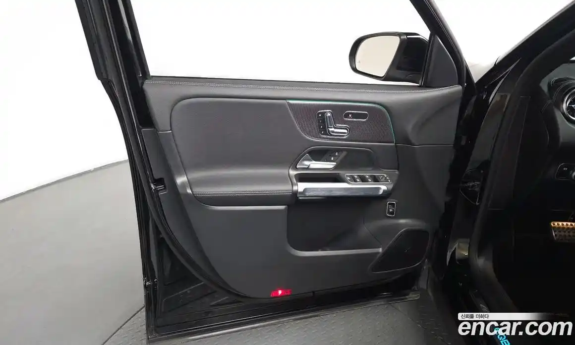 Mercedes-Benz EQB 2023 0.2 гидро в Москве № 2124188, фото 13