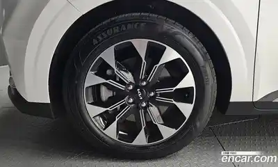 Kia Canival 2023 3.5 гидро в Москве № 2124238, миниатюра 4