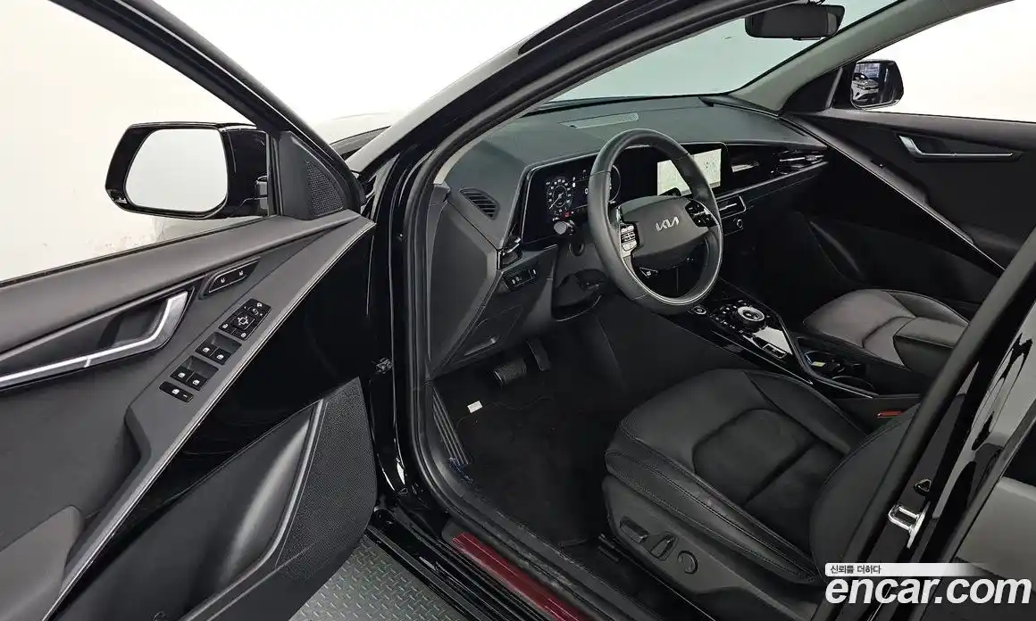 Kia Niro 2023 0.2 гидро в Москве № 2124239, фото 13