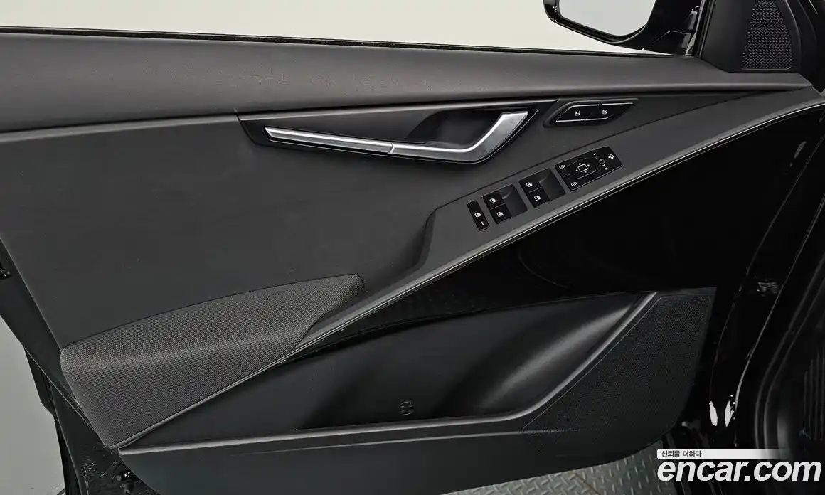 Kia Niro 2023 0.2 гидро в Москве № 2124239, фото 14