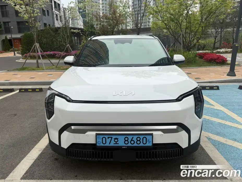 Kia EV3 2024 0.2 гидро в Москве № 2124353, фото 3