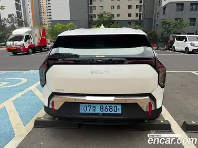 Kia EV3 2024 0.2 гидро в Москве № 2124353, миниатюра 4