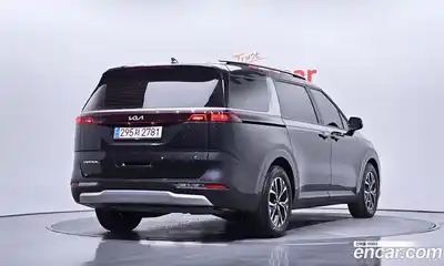 Kia Canival 2023 2.2 гидро в Москве № 2124362, миниатюра 2
