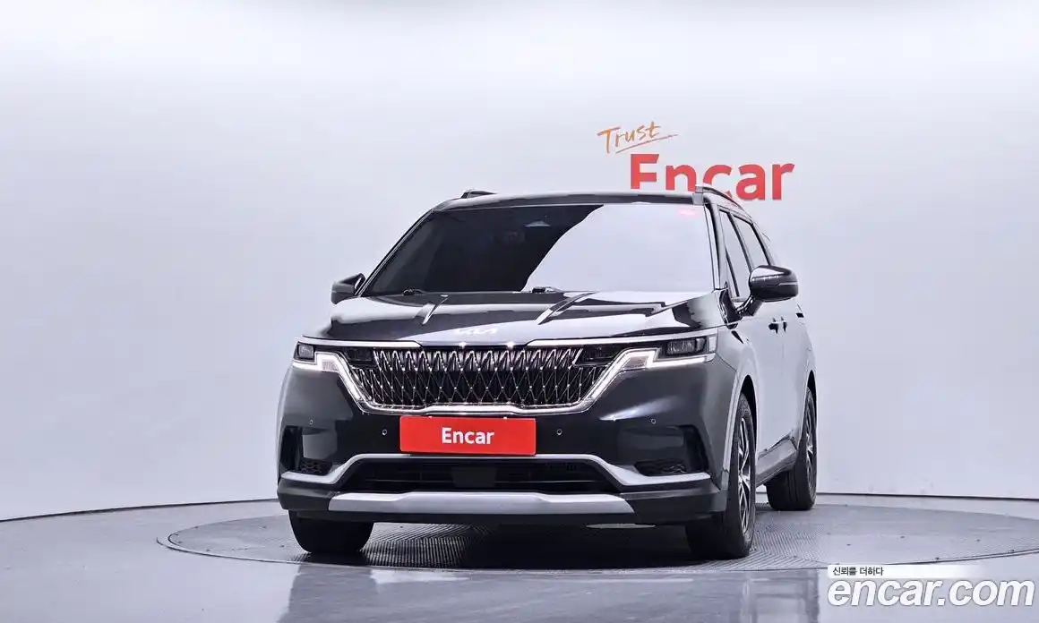 Kia Canival 2023 2.2 гидро в Москве № 2124362, фото 3