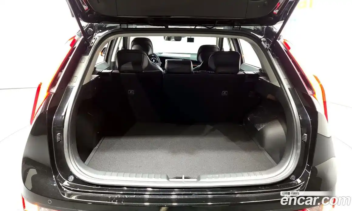 Kia Niro 2023 гидро в Москве № 2124374, фото 31