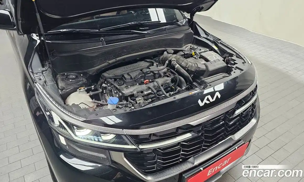 Kia Seltos 2024 1.6 гидро в Москве № 2124504, фото 6