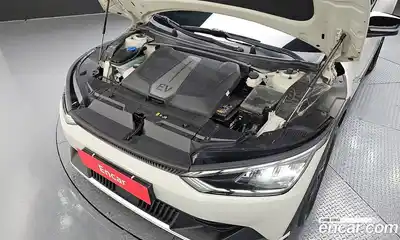 Kia EV6 2022 0.1 гидро в Москве № 2124626, миниатюра 6