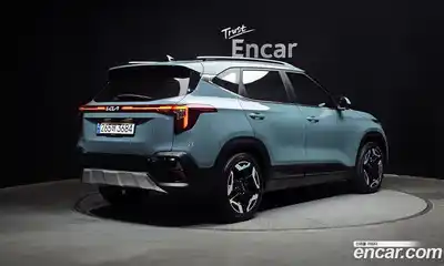 Kia Seltos 2024 1.6 гидро в Москве № 2124755, миниатюра 2