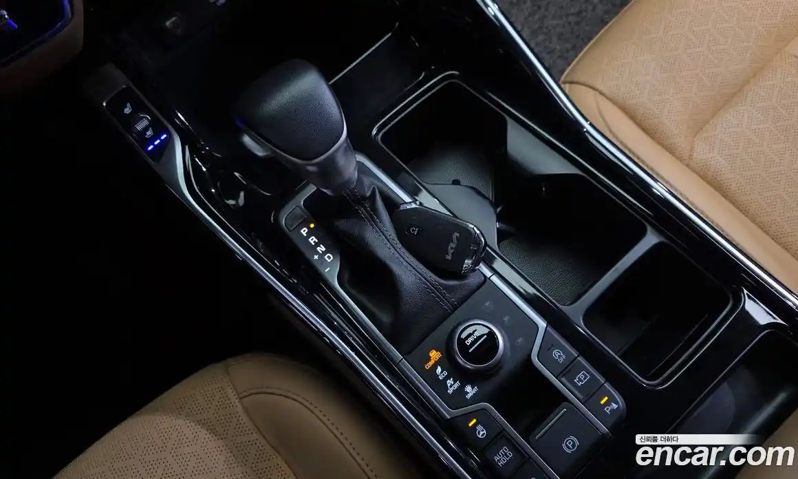 Kia Sorento 2023 2.2 гидро в Москве № 2125002, фото 9