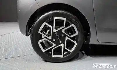 Kia Ray 2024 1.0 гидро в Москве № 2125225, миниатюра 5