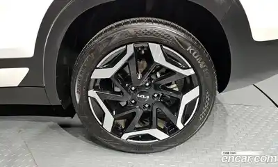Kia Seltos 2023 1.6 гидро в Москве № 2125233, миниатюра 7