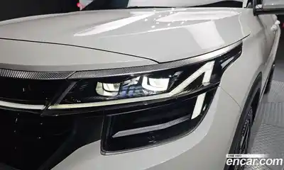 Kia Seltos 2023 1.6 гидро в Москве № 2125233, миниатюра 8