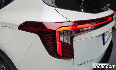 Kia Seltos 2023 1.6 гидро в Москве № 2125233, миниатюра 9