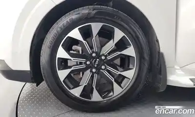 Kia Canival 2023 2.2 гидро в Москве № 2125309, миниатюра 5