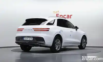 Genesis GV70 2025 2.5 гидро в Москве № 2125354, миниатюра 2