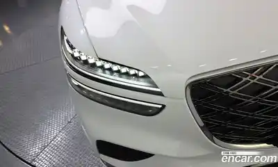 Genesis GV70 2025 2.5 гидро в Москве № 2125354, миниатюра 8