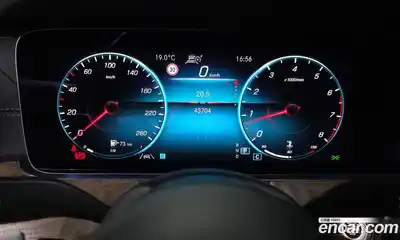 Mercedes-Benz E-Class 2022 2.0 гидро в Москве № 2125530, миниатюра 11