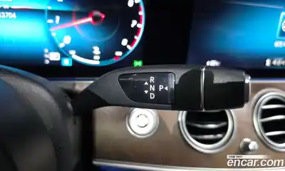 Mercedes-Benz E-Class 2022 2.0 гидро в Москве № 2125530, миниатюра 12