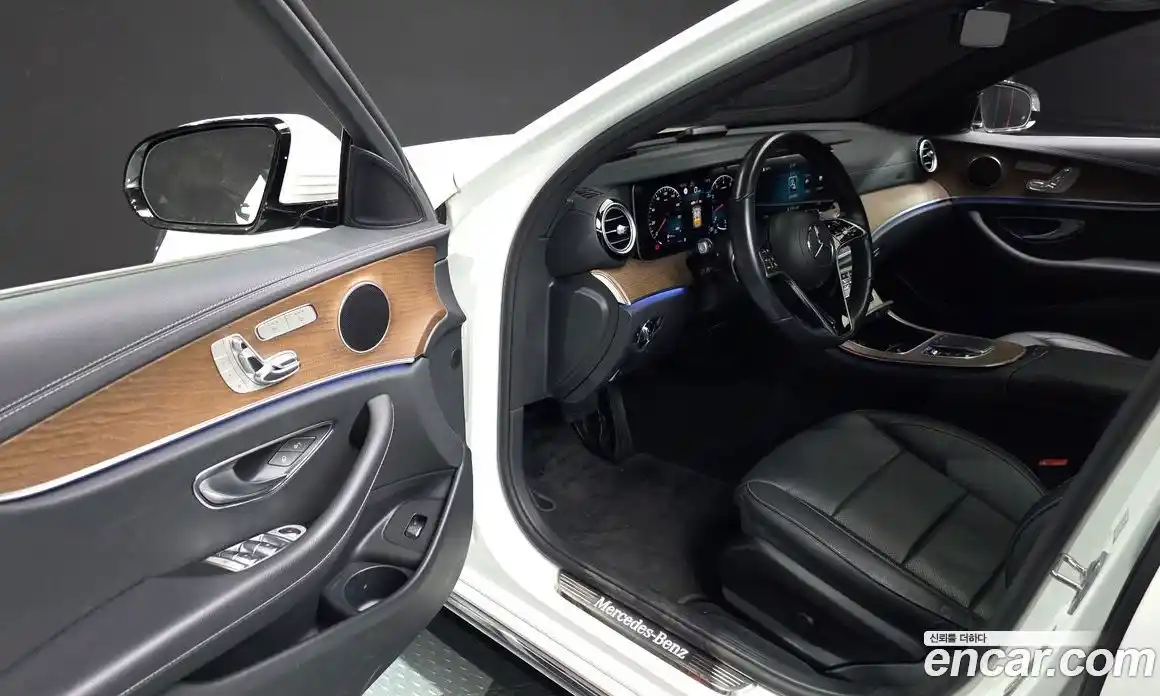Mercedes-Benz E-Class 2022 2.0 гидро в Москве № 2125530, фото 13