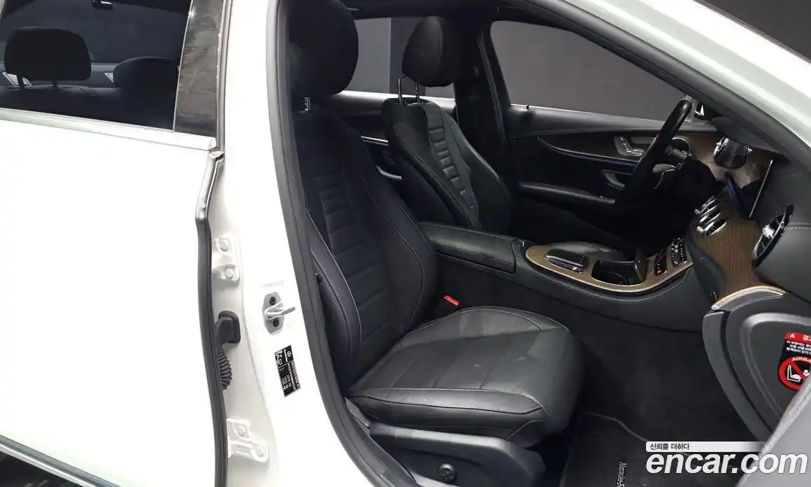 Mercedes-Benz E-Class 2022 2.0 гидро в Москве № 2125530, фото 16