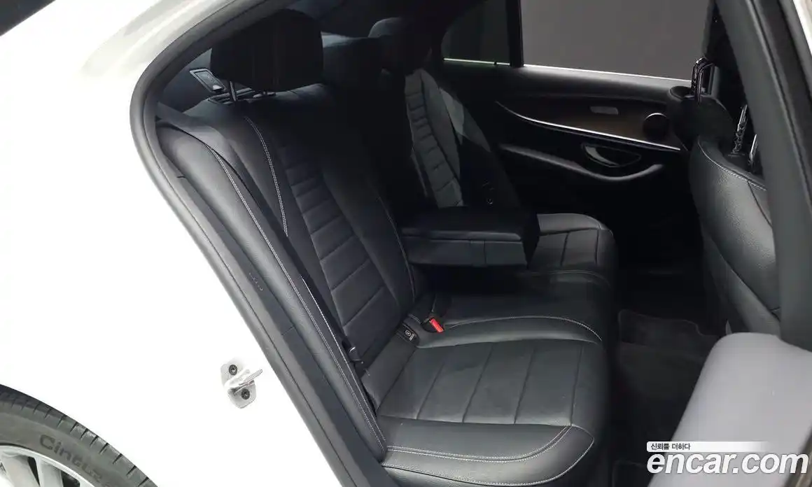 Mercedes-Benz E-Class 2022 2.0 гидро в Москве № 2125530, фото 17