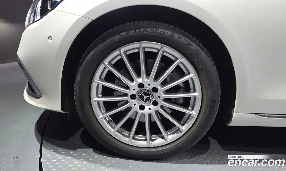 Mercedes-Benz E-Class 2022 2.0 гидро в Москве № 2125530, фото 5