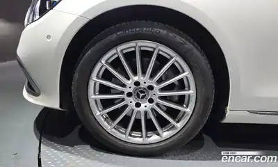 Mercedes-Benz E-Class 2022 2.0 гидро в Москве № 2125530, миниатюра 5