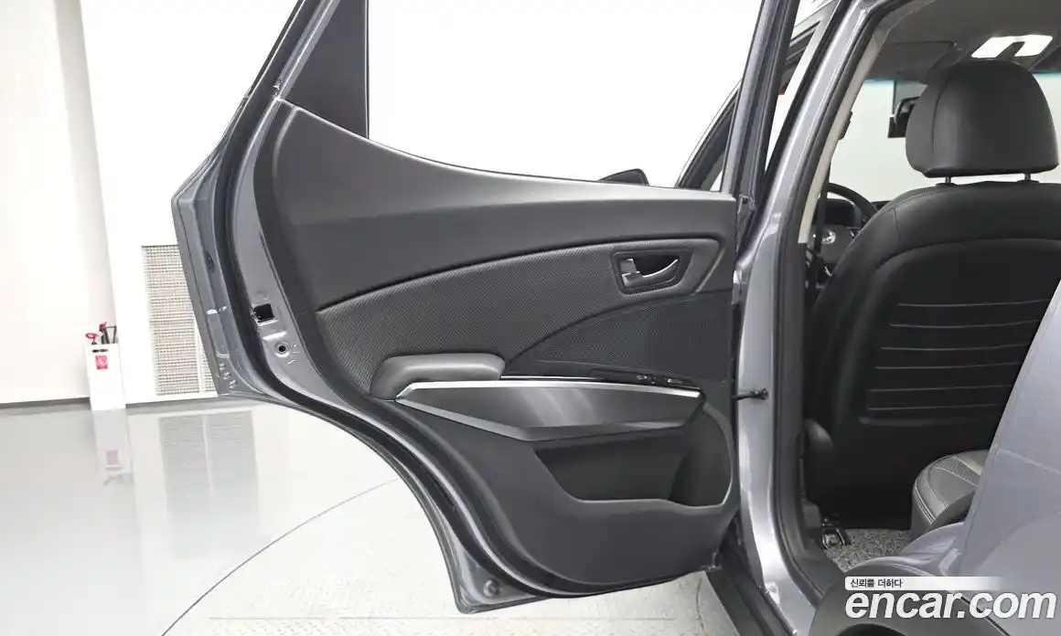 SsangYong TIBOLI 2025 1.6 гидро в Москве № 2125847, фото 14