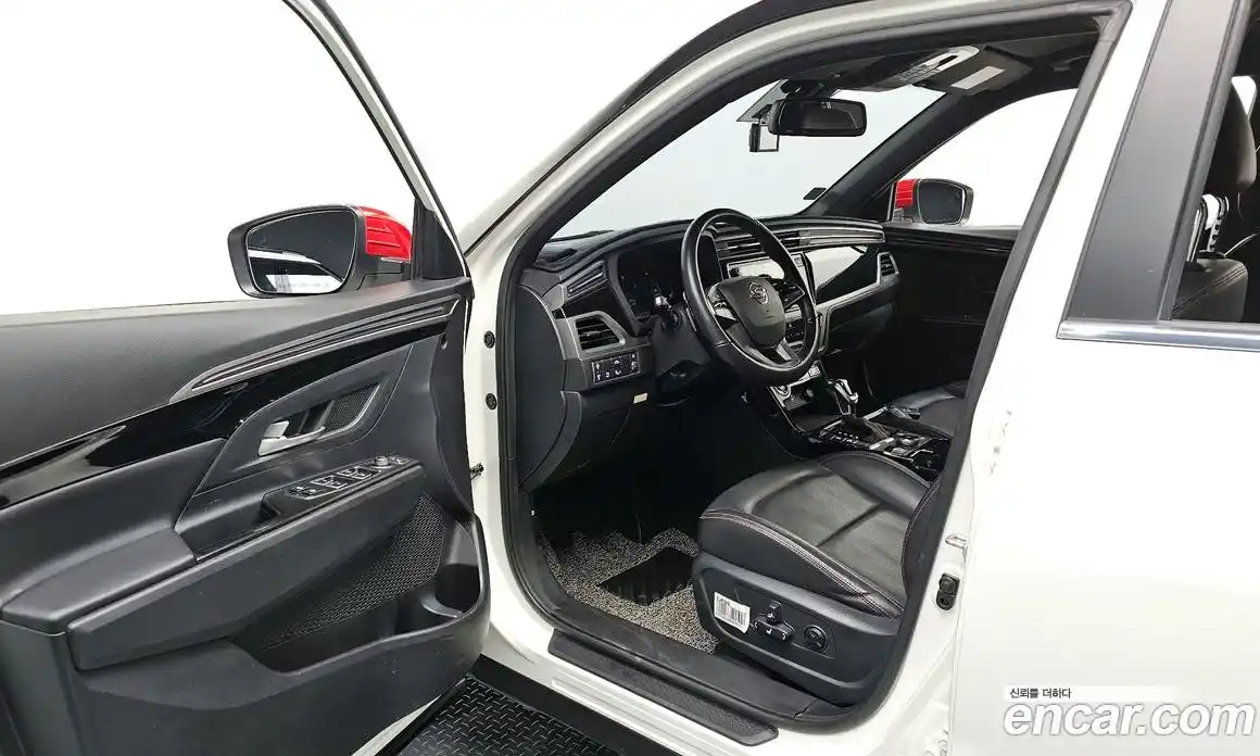 SsangYong Korando 2021 1.5 гидро в Москве № 2126039, фото 12