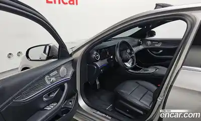 Mercedes-Benz E-Class 2022 2.0 гидро в Москве № 2126049, миниатюра 12