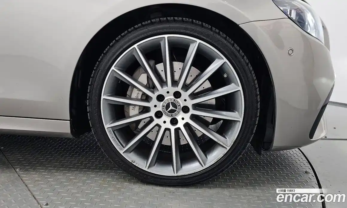 Mercedes-Benz E-Class 2022 2.0 гидро в Москве № 2126049, фото 6
