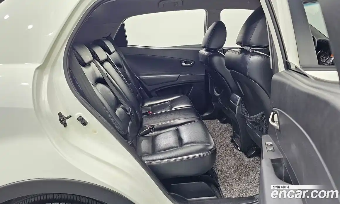 SsangYong Korando 2012 2.0 гидро в Москве № 2126847, фото 12