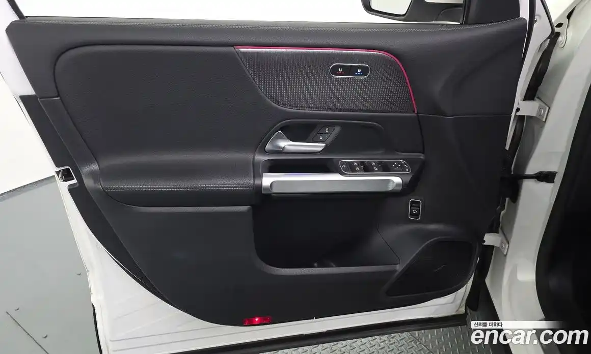 Mercedes-Benz EQB 2022 0.2 гидро в Москве № 2127216, фото 14