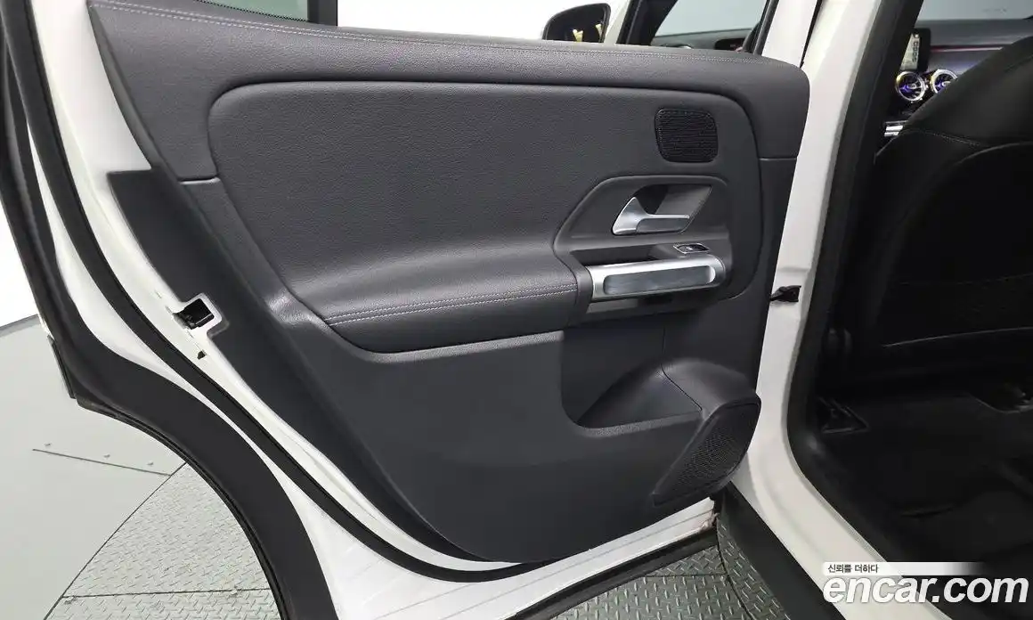 Mercedes-Benz EQB 2022 0.2 гидро в Москве № 2127216, фото 15