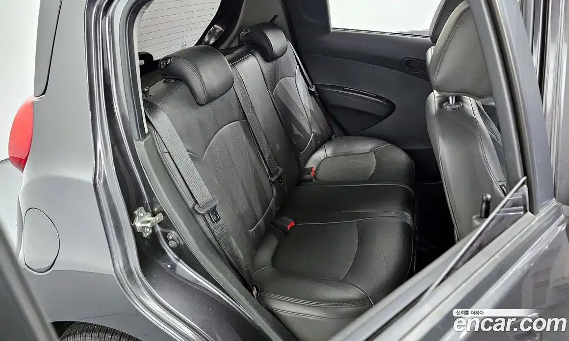 Chevrolet Spark 2015 1.0 гидро в Москве № 2127405, фото 17