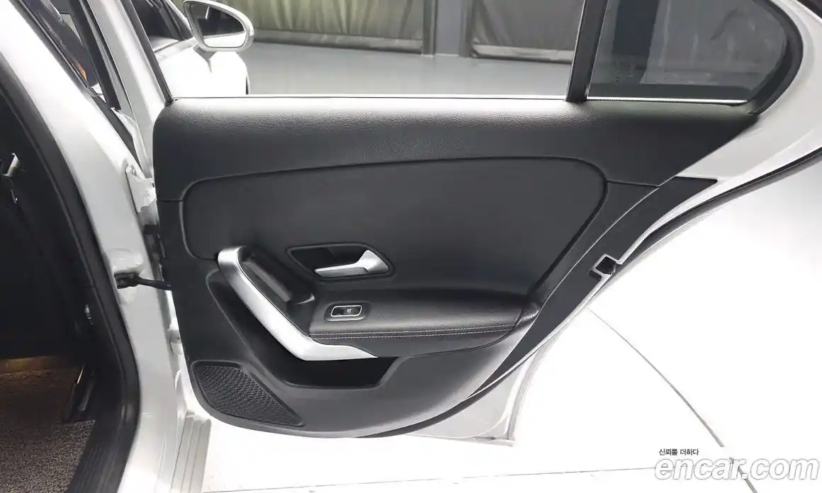 Mercedes-Benz A-Class 2021 2.0 гидро в Москве № 2127585, фото 15