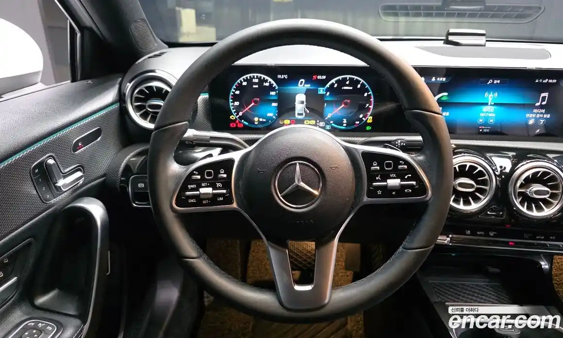 Mercedes-Benz A-Class 2021 2.0 гидро в Москве № 2127585, фото 19