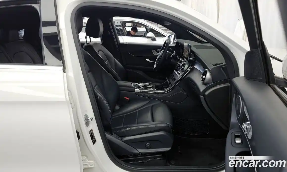 Mercedes-Benz GLC-Class 2019 2.0 гидро в Москве № 2127680, фото 17