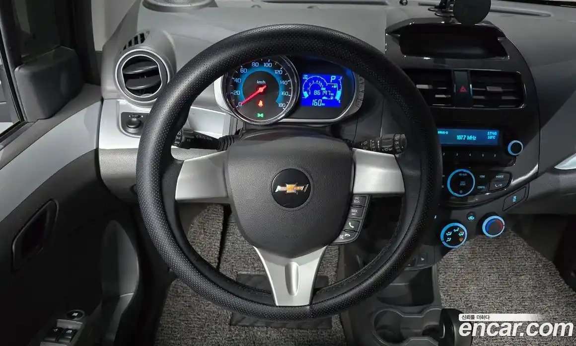 Chevrolet Spark 2014 1.0 гидро в Москве № 2127740, фото 13