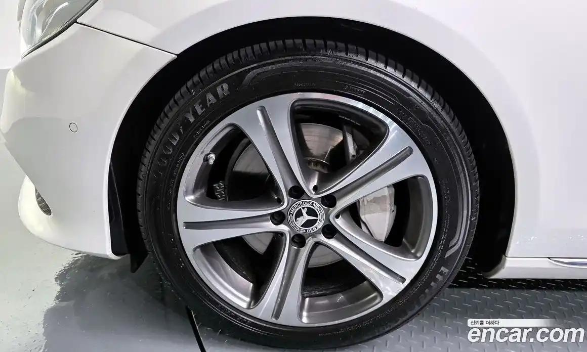 Mercedes-Benz E-Class 2017 2.0 гидро в Москве № 2127802, фото 5