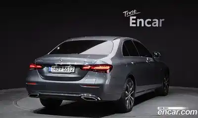 Mercedes-Benz E-Class 2021 2.0 гидро в Москве № 2127804, миниатюра 2