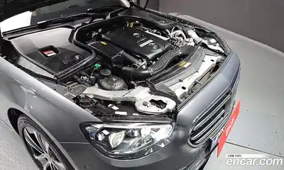 Mercedes-Benz E-Class 2021 2.0 гидро в Москве № 2127804, миниатюра 6