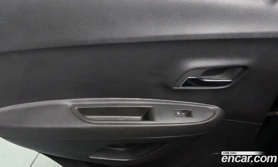 Chevrolet Trax 2016 1.4 гидро в Москве № 2127885, фото 15