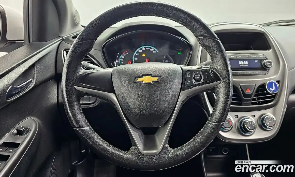 Chevrolet Spark 2016 1.0 гидро в Москве № 2128365, фото 14
