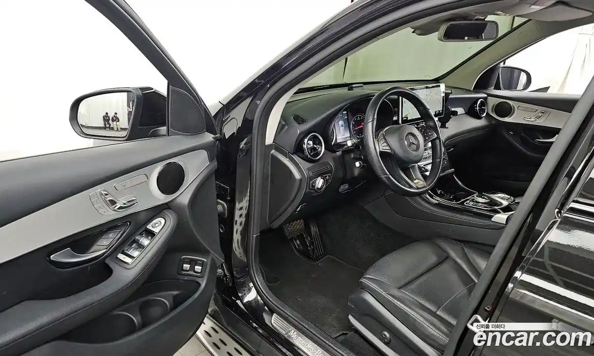 Mercedes-Benz GLC-Class 2018 2.0 гидро в Москве № 2128447, фото 13