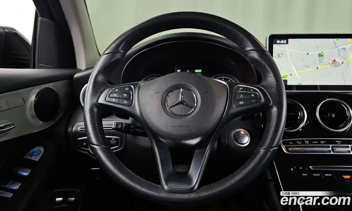 Mercedes-Benz GLC-Class 2018 2.0 гидро в Москве № 2128447, фото 19
