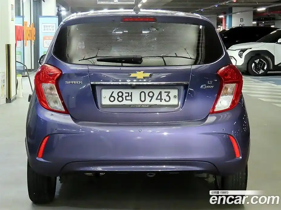 Chevrolet Spark 2015 1.0 гидро в Москве № 2128482, фото 4