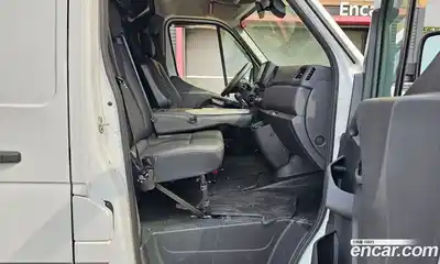 Renault Master 2024 2.3 механика в Москве № 2128772, миниатюра 11