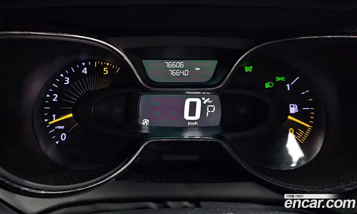Renault QM3 2016 1.5 гидро в Москве № 2129027, фото 11